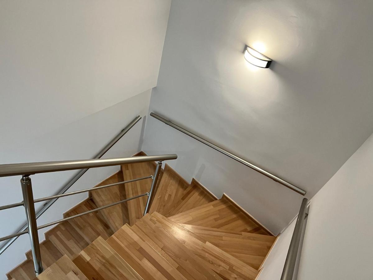 Kontis' Deluxe Furnished Apartment Loutraki  Ngoại thất bức ảnh
