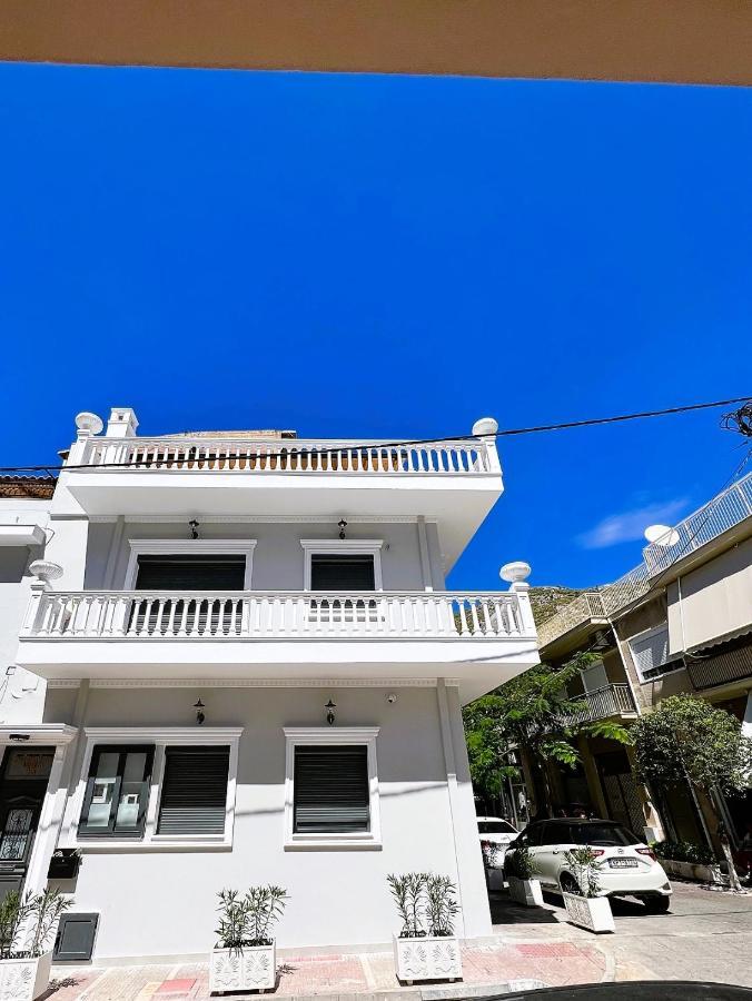 Kontis' Deluxe Furnished Apartment Loutraki  Ngoại thất bức ảnh