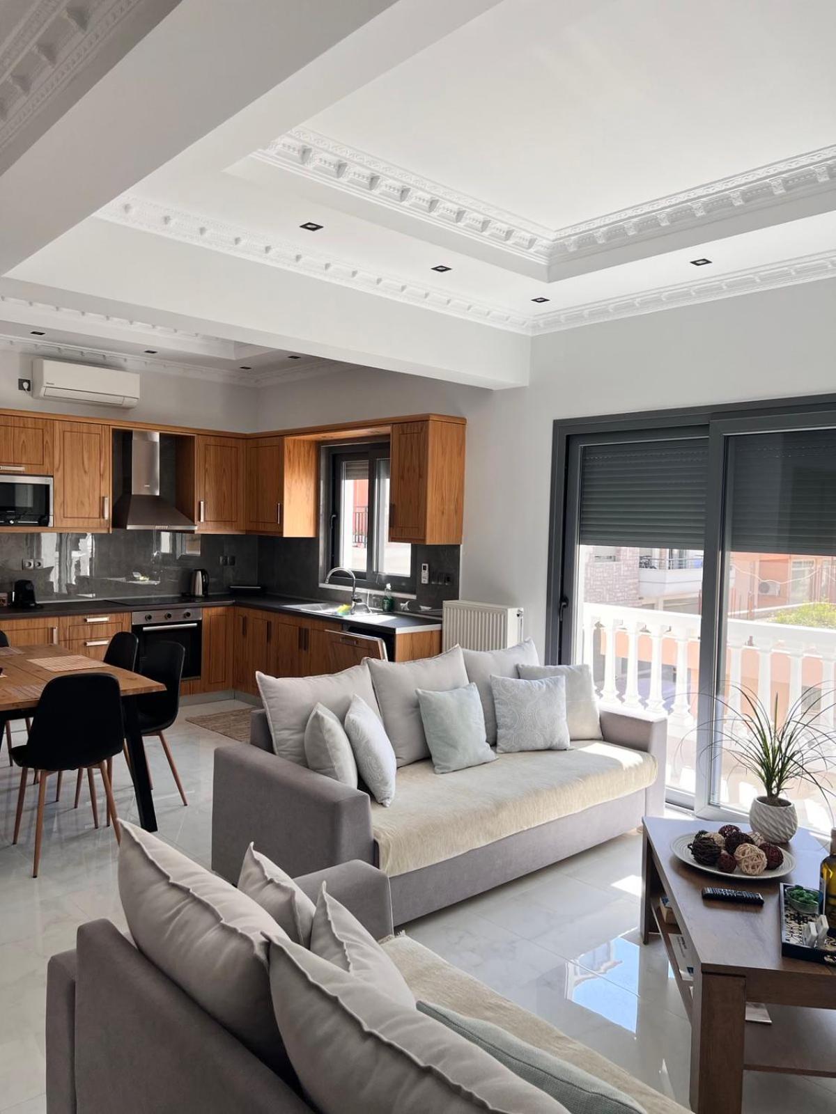 Kontis' Deluxe Furnished Apartment Loutraki  Ngoại thất bức ảnh
